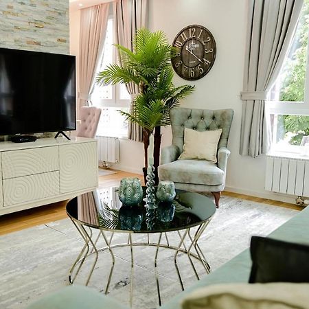 Fontana Apartmani Free Parking Tuzla Dış mekan fotoğraf