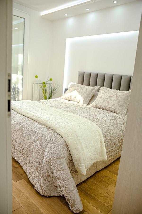 Fontana Apartmani Free Parking Tuzla Dış mekan fotoğraf