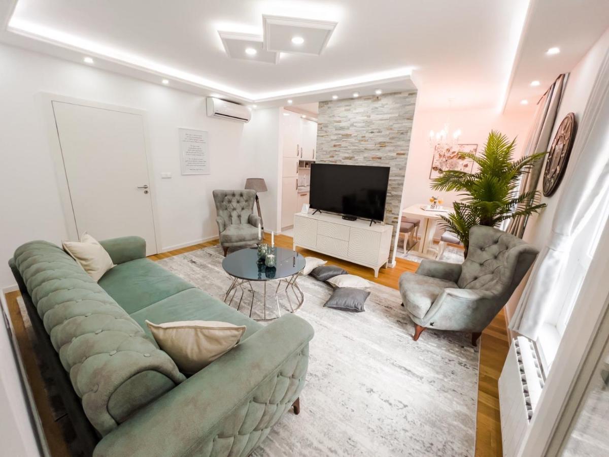 Fontana Apartmani Free Parking Tuzla Dış mekan fotoğraf